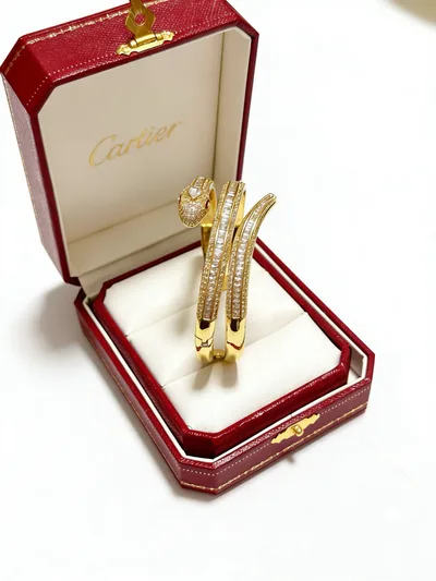 Cartier Bracelet Bangle V-Gold Classic Ring Design