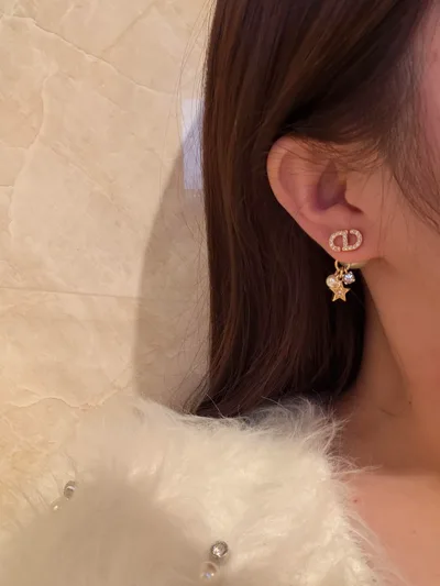 Dio* New Star Earrings