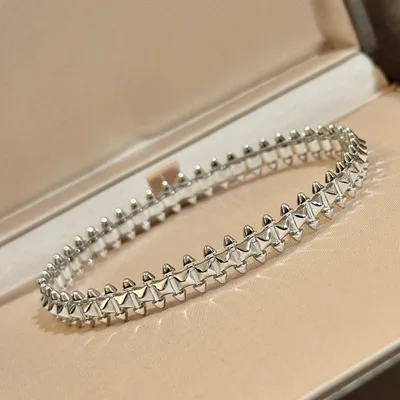 Classic Rivet Bullet Smooth Bangle