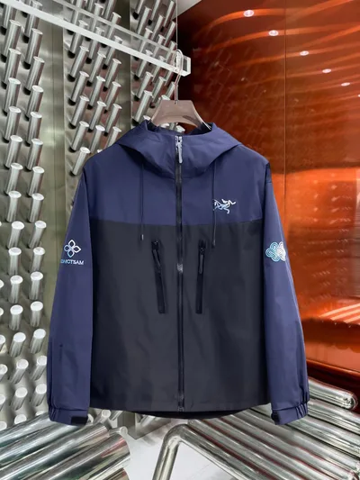 Arc'teryx Official Same Style