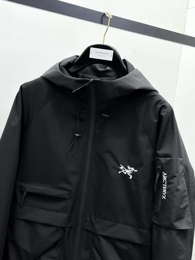 Arc'teryx Official Same Style
