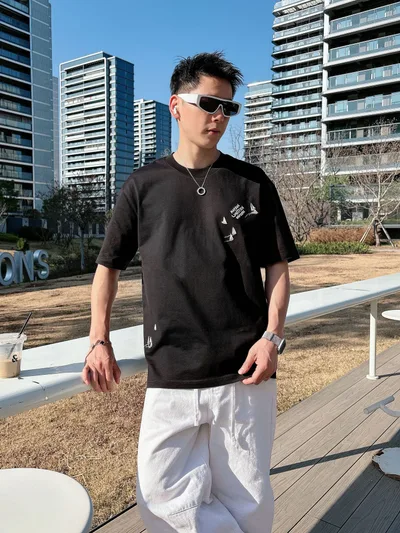 Louis Vuitton Short Sleeve Crew Neck T-Shirt – 2026 Spring/Summer Collection