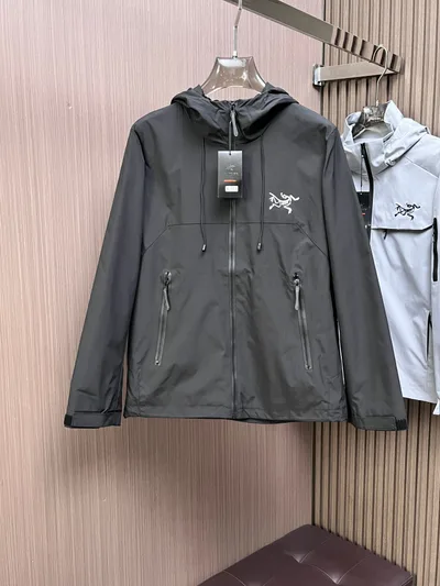 Arcteryx P330 Men's Jacket