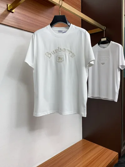 Spring/Summer New Arrival Round Neck Short Sleeve T-Shirt