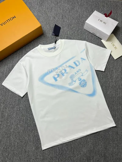 PRADA 26SS Summer New Round Neck Short Sleeve T-Shirt