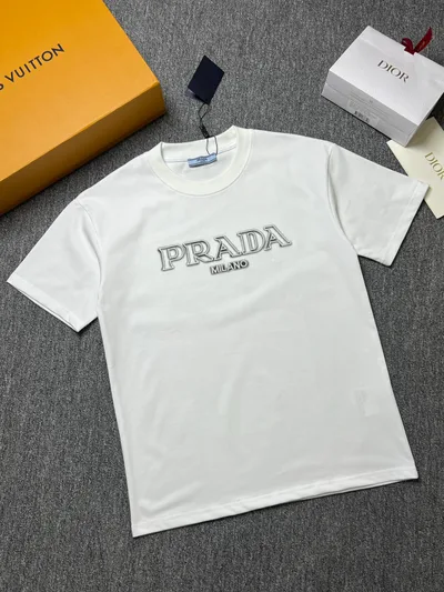 PRADA 26SS Summer New Round Neck Short Sleeve T-Shirt
