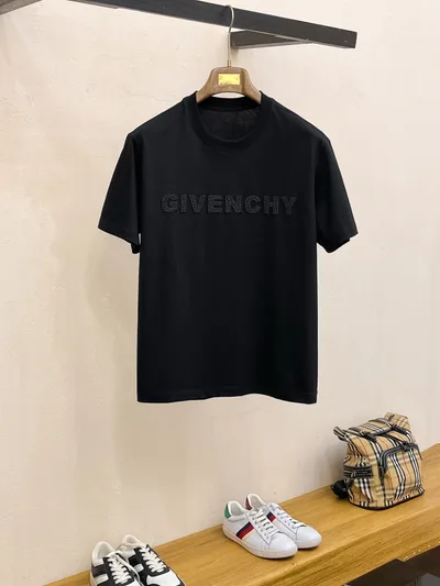 Givenchy Three Labels Complete