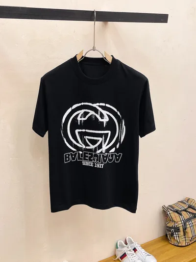 Gucci-Paris Four Stores Full Tags