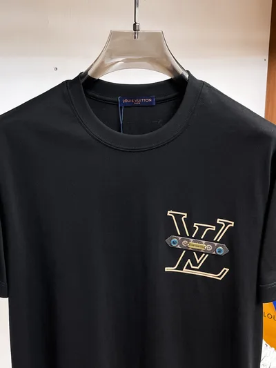 LV T-shirt