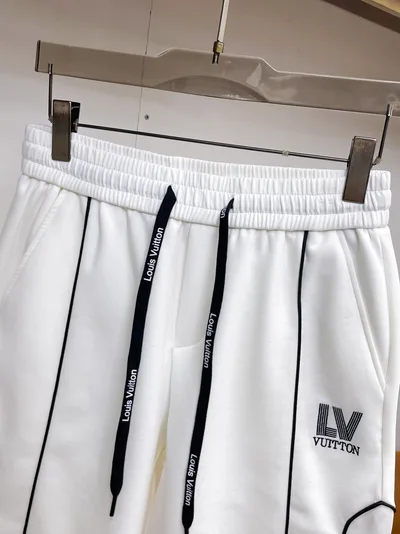 LV Three Tags Complete 2026 Summer New Men's Casual Shorts