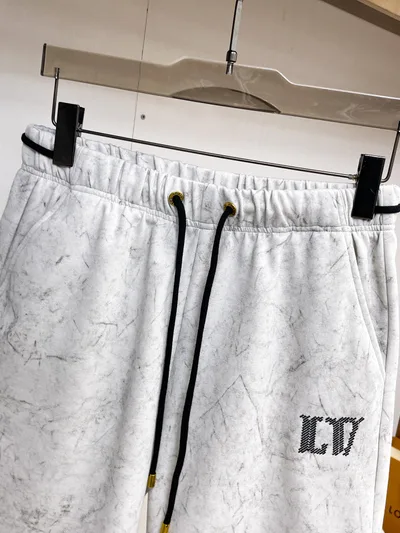 LV Three Tags Complete 2026 Summer New Men's Casual Shorts