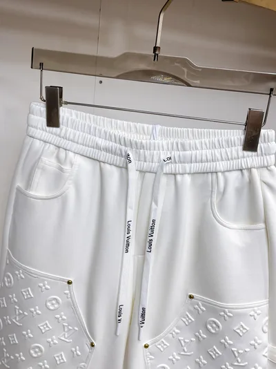 LV Three Tags Complete 2026 Summer New Men's Casual Shorts