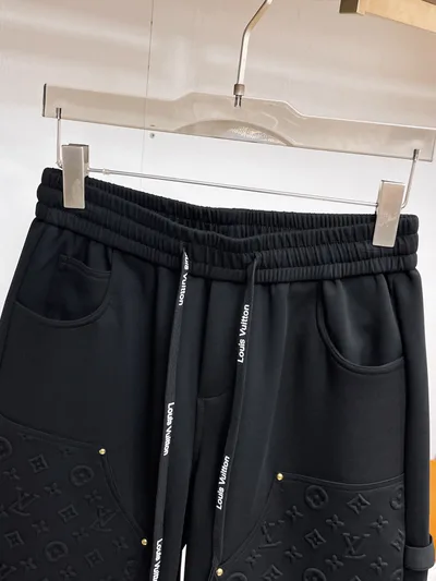 LV Three Tags Complete 2026 Summer New Men's Casual Shorts