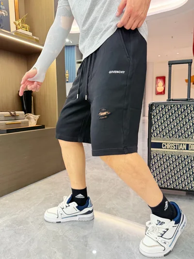 Givenchy 2026 Summer New Men's Casual Shorts