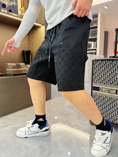 LV Three Tags Complete 2026 Summer New Men's Casual Shorts
