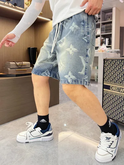 LV Three Tags Complete 2026 Summer New Men's Casual Shorts
