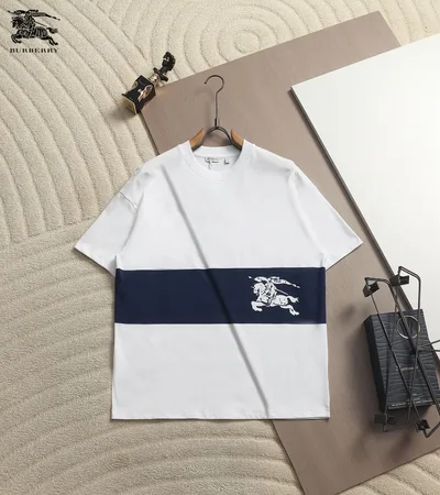 Burberry Stripe Equestrian Knight Logo T-Shirt