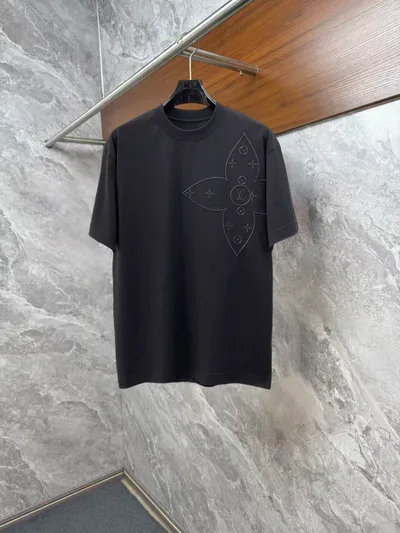 Louis Vuitton LV Short Sleeve Round Neck T-Shirt