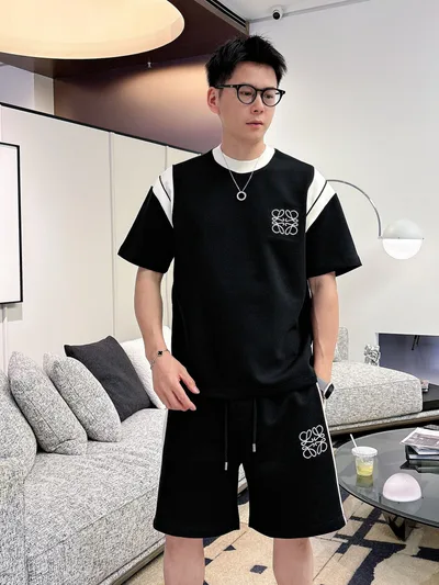 Loewe 2026 Summer Classic Short Sleeve T-Shirt and Shorts Set