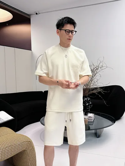 LV 2026 Summer Latest Men's and Women's Short Sleeve T-Shirt and Shorts Set