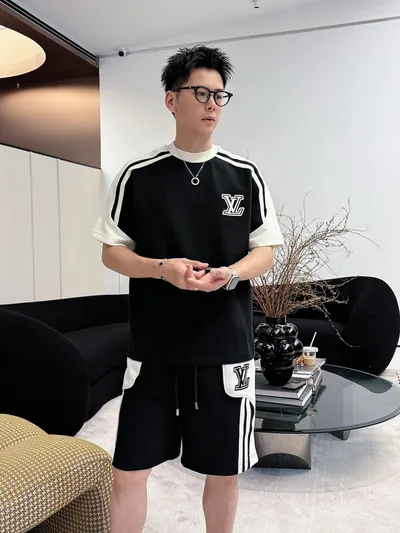 LV 2026 Summer Latest Unisex Short Sleeve T-Shirt and Shorts Set