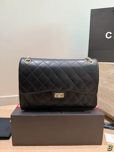Chanel 2.55 Jumbo