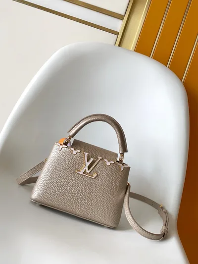 Capucines BB Handbag