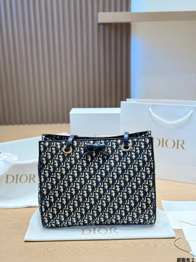 Canvas Tote Bag with Oblique Bow Design