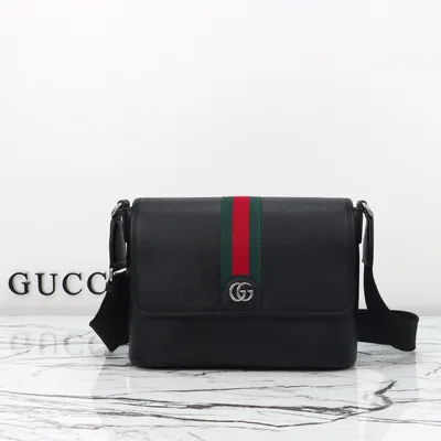 Model 834467 Leather