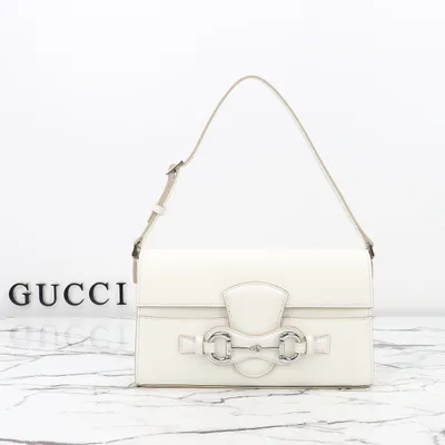 Model A0020Y White Leather