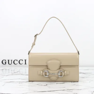 Model A0020Y Beige