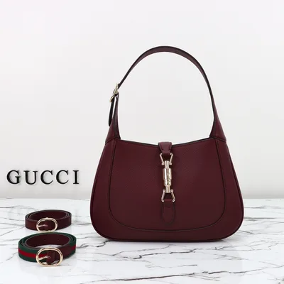 Gucci Style 810232 Wine Red Pebble Grain