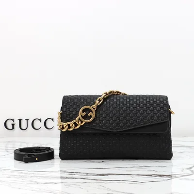 Gucci Style 857622 Embossed