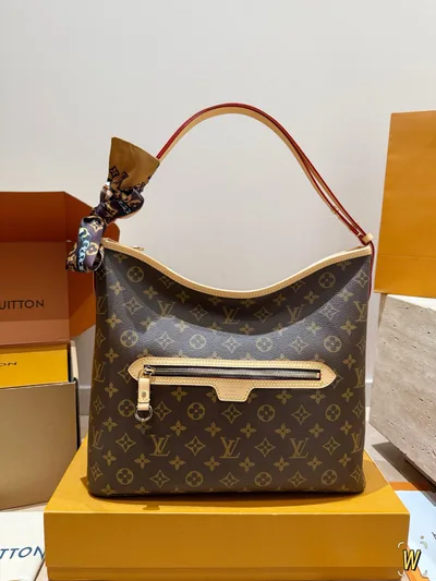 Lv LINEUP Shopping Bag