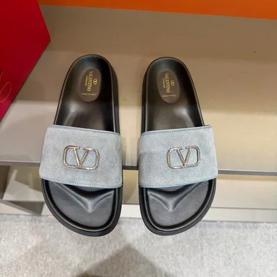 VALENTINO Men's Spring/Summer Metal Logo Flat Sandals