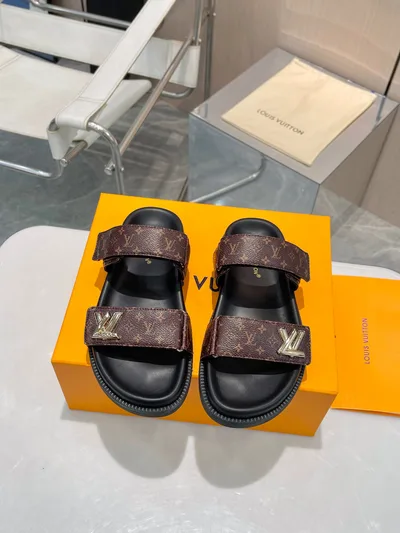 LV Boutique Main Slippers