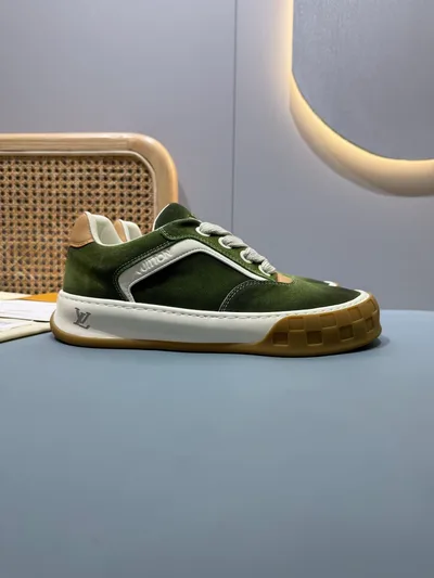Top Edition L TILTED Chunky Sneakers