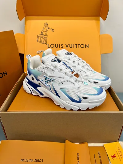 LV Runner Tatic Sneakers 2022SS