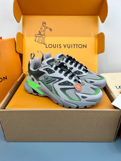 LV Runner Tatic Sneakers 2022SS