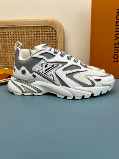 LV Runner Tatic Sneakers 2022SS