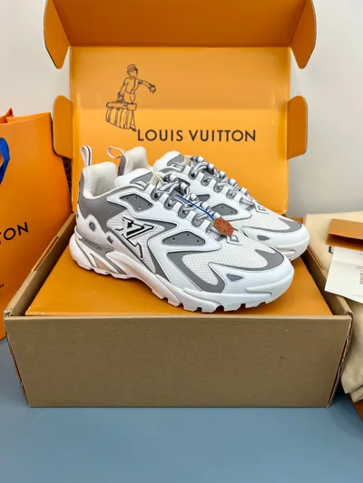 LV Runner Tatic Sneakers 2022SS
