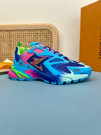 LV Runner Tatic Sneakers 2022SS