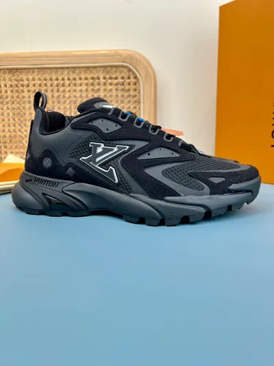 LV Runner Tatic Sneakers 2022SS
