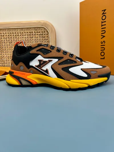 LV Runner Tatic Sneakers 2022SS