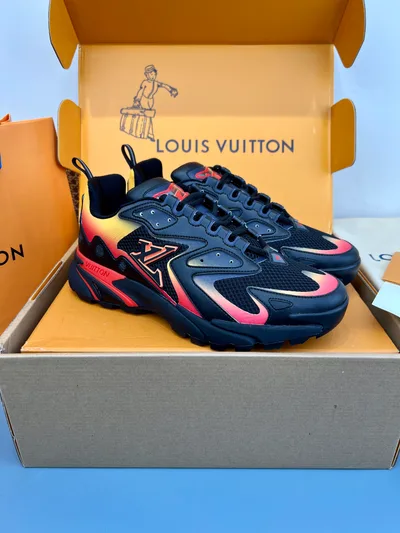 LV Runner Tatic Sneakers 2022SS