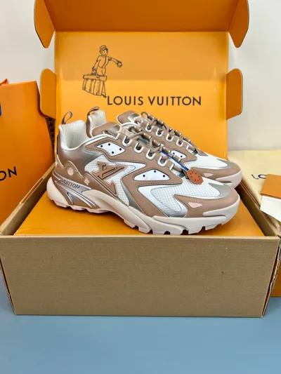 LV Runner Tatic Sneakers 2022SS