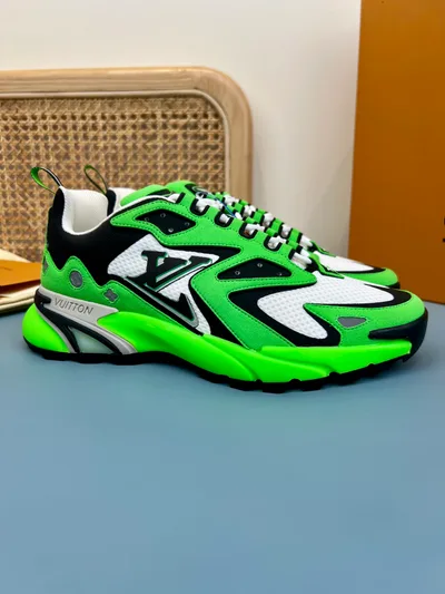 LV Runner Tatic Sneakers 2022SS