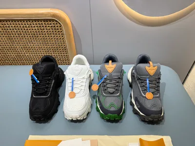 L Runner Summit Dad Shoe Collection