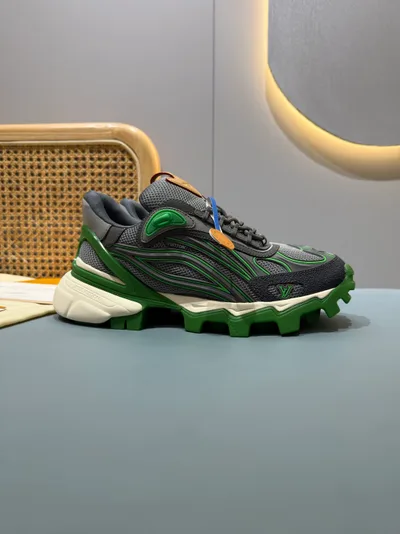 L Runner Summit 26FW