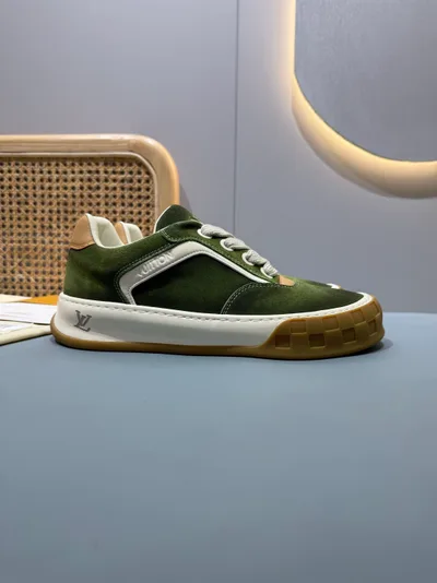 Dark Green Couple L TILTED Thick Sole Casual Sneakers